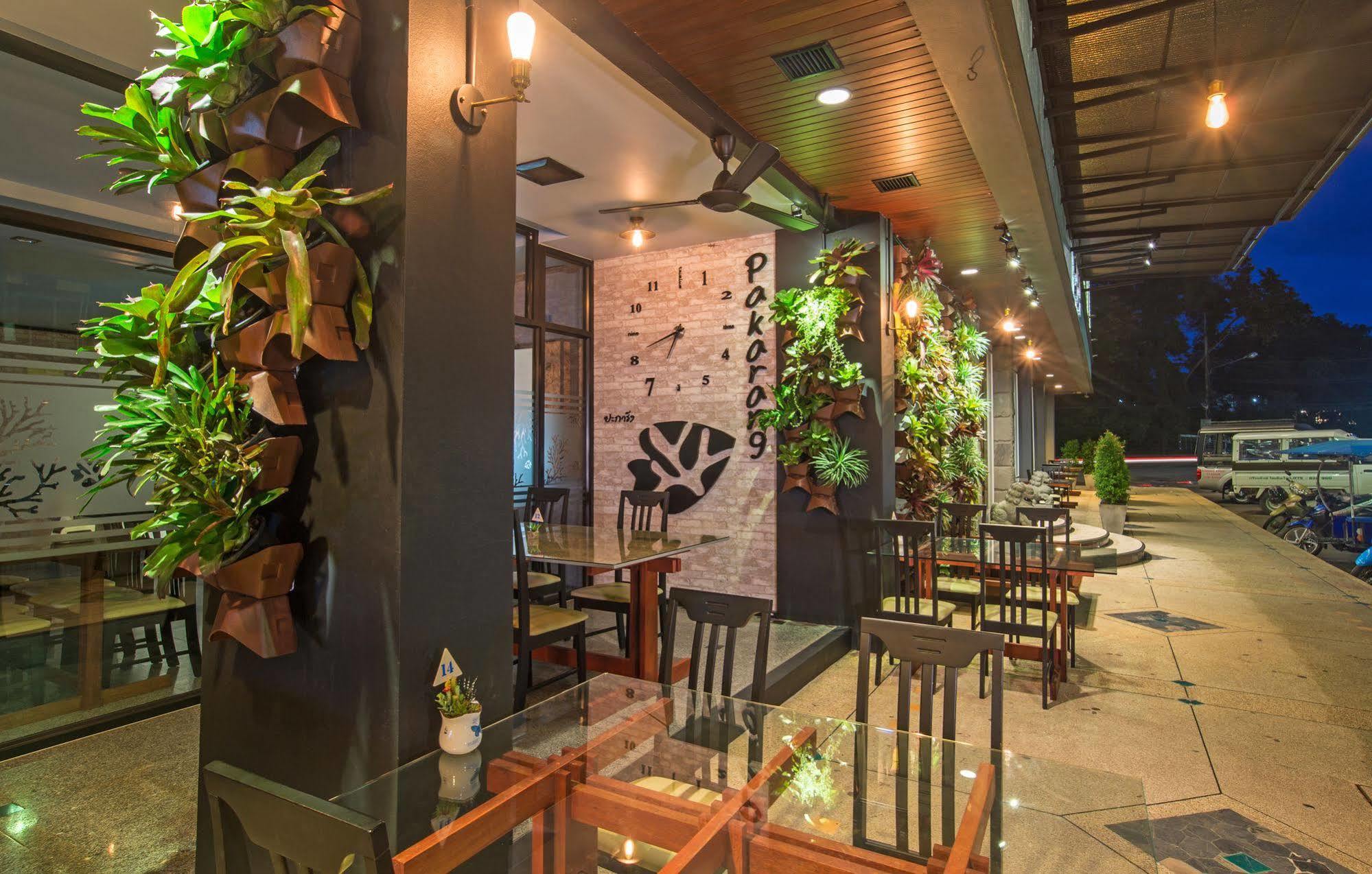 A Pousada Amity Poshtel Krabi town Exterior foto